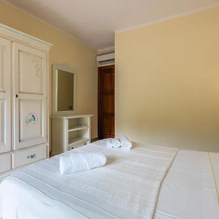 Maison Pinella - Casa In Centro Con Terrazza Apartman