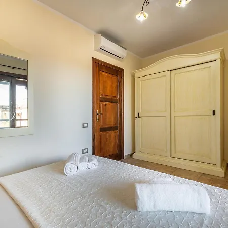 Maison Pinella - Casa In Centro Con Terrazza Apartman Villasimius